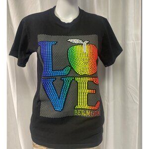 The Phantom Women's Black multicolor LOVE Short Sleeve T-Shirt Size M SKU 2200